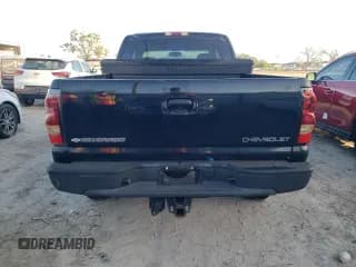 ✅ 2004 Chevrolet Silverado 1500 LS • VIN: 1GCEC19T84E397157 • Лот: 77083954. Опубликован ранее на Copart с пробегом 171 145 миль. Бесплатный доступ к архиву аукционных продаж из США и подробный отчёт об истории автомобиля на DreamBid. Изображение 6.