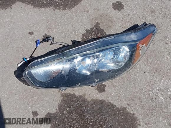 ✅ 2015 Ford Fiesta ST • VIN: 3FADP4GX6FM129542 • Lot: 43081368. Wystawiony na IAAI z przebiegiem 115 265 mil. Bezpłatny archiwum sprzedaży aukcyjnych z USA i szczegółowy raport historii pojazdu na DreamBid. Zdjęcie 12.