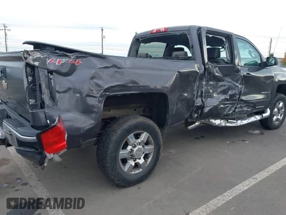 ✅ 2015 Chevrolet Silverado 2500HD LT • VIN: 1GC1KVEG2FF610053 • Lot: 43469299. Listed on IAAI with 173,702 mi. Free auction sales archive from the USA and detailed vehicle history report at DreamBid. Image 6.