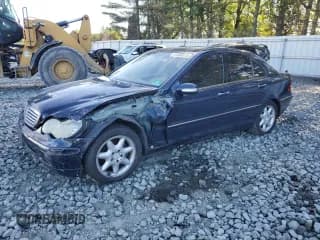 ✅ 2003 Mercedes-Benz C 240 • VIN: WDBRF61JX3A482957 • Лот: 81868915. Опубликован ранее на Copart с пробегом 125 391 миль. Бесплатный доступ к архиву аукционных продаж из США и подробный отчёт об истории автомобиля на DreamBid. Изображение 1.
