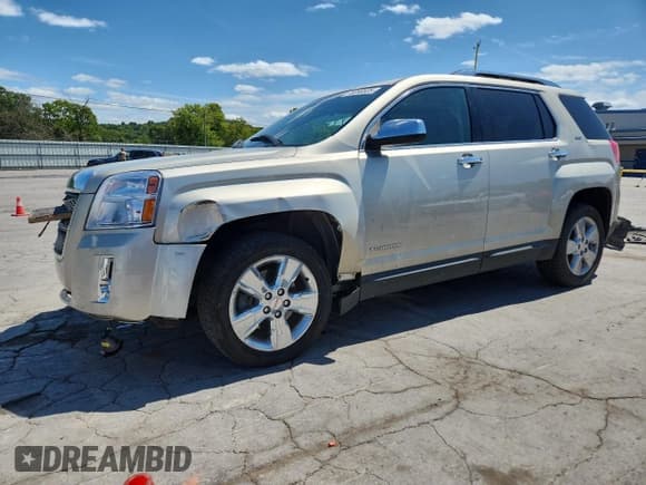 ✅ 2014 GMC Terrain SLT • VIN: 2GKFLTE32E6166030 • Lot: 70280525. Wystawiony na Copart z przebiegiem 156 135 mil. Bezpłatny archiwum sprzedaży aukcyjnych z USA i szczegółowy raport historii pojazdu na DreamBid. Zdjęcie 1.