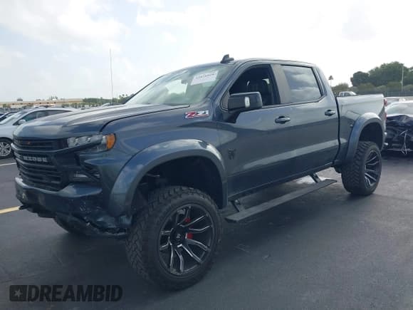 ✅ 2022 Chevrolet Silverado 1500 RST • VIN: 1GCUYEED5NZ162910 • Лот: 42826868. Опубликован ранее на IAAI с пробегом 93 647 миль. Бесплатный доступ к архиву аукционных продаж из США и подробный отчёт об истории автомобиля на DreamBid. Изображение 2.