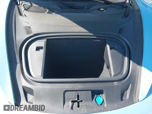 ✅ 2023 Porsche Taycan 4 • VIN: WP0BA2Y19PSA60536 • Лот: 43241164. Опубликован ранее на IAAI с пробегом 15 984 миль. Бесплатный доступ к архиву аукционных продаж из США и подробный отчёт об истории автомобиля на DreamBid. Изображение 10.