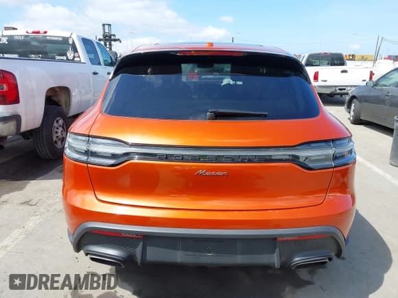 ✅ 2022 Porsche Macan • VIN: WP1AA2A58NLB02500 • Lot: 41814621. Wystawiony na IAAI z przebiegiem 54 765 mil. Bezpłatny archiwum sprzedaży aukcyjnych z USA i szczegółowy raport historii pojazdu na DreamBid. Zdjęcie 16.