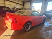 ✅ 2000 Ford Mustang GT • VIN: 1FAFP45X2YF242225 • Lot: 91826185. Wystawiony na Copart z przebiegiem 85 483 mil. Bezpłatny archiwum sprzedaży aukcyjnych z USA i szczegółowy raport historii pojazdu na DreamBid. Zdjęcie 3.