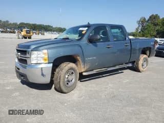 ✅ 2009 Chevrolet Silverado 2500HD Work Truck • VIN: 1GCHK43K79F118963 • Lot: 85654944. Wystawiony na Copart z przebiegiem Nie podano. Bezpłatny archiwum sprzedaży aukcyjnych z USA i szczegółowy raport historii pojazdu na DreamBid. Zdjęcie 1.