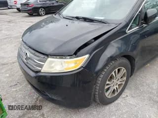 ✅ 2013 Honda Odyssey EX-L • VIN: 5FNRL5H61DB019863 • Lot: 43642777. Wystawiony na IAAI z przebiegiem 157 276 mil. Bezpłatny archiwum sprzedaży aukcyjnych z USA i szczegółowy raport historii pojazdu na DreamBid. Zdjęcie 6.