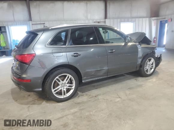 ✅ 2015 Audi Q5 Premium Plus • VIN: WA1DGAFP7FA095404 • Lot: 85080025. Wystawiony na Copart z przebiegiem 70 550 mil. Bezpłatny archiwum sprzedaży aukcyjnych z USA i szczegółowy raport historii pojazdu na DreamBid. Zdjęcie 3.