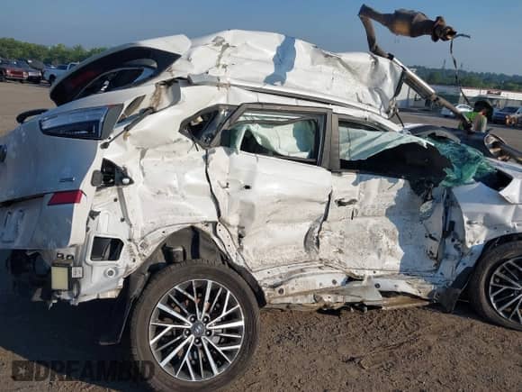 2020 Hyundai Tucson SEL with VIN KM8J3CAL9LU144547, listed as a IAAI auction lot 42869898 with Not provided miles and . Bid and sale history available at DreamBid. Image 6.