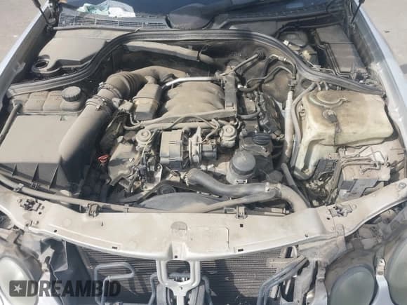 ✅ 2000 Mercedes-Benz CLK 320/430 • VIN: WDBLJ65G7YF157342 • Lot: 43689025. Wystawiony na IAAI z przebiegiem 98 430 mil. Bezpłatny archiwum sprzedaży aukcyjnych z USA i szczegółowy raport historii pojazdu na DreamBid. Zdjęcie 10.