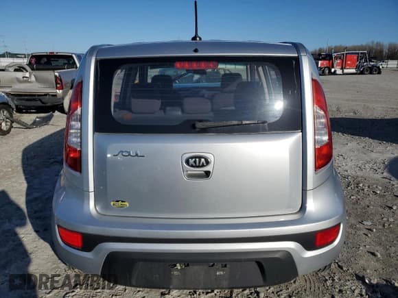 ✅ 2013 Kia Soul • VIN: KNDJT2A52D7528203 • Лот: 47174264. Опубликован ранее на Copart с пробегом 78 702 миль. Бесплатный доступ к архиву аукционных продаж из США и подробный отчёт об истории автомобиля на DreamBid. Изображение 6.