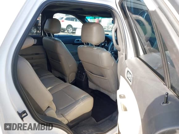 ✅ 2013 Ford Explorer Limited • VIN: 1FM5K7F88DGA65225 • Lot: 43849914. Wystawiony na IAAI z przebiegiem 194 226 mil. Bezpłatny archiwum sprzedaży aukcyjnych z USA i szczegółowy raport historii pojazdu na DreamBid. Zdjęcie 8.