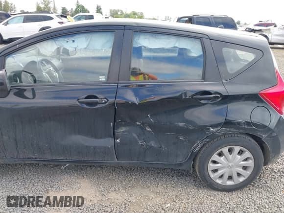 ✅ 2014 Nissan Note SV • VIN: 3N1CE2CP7EL411296 • Lot: 42334796. Listed on IAAI with 132,107 mi. Free auction sales archive from the USA and detailed vehicle history report at DreamBid. Image 6.