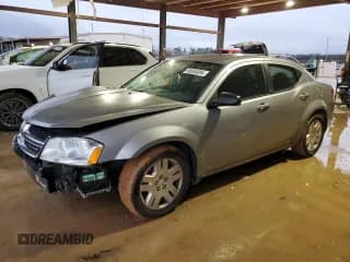 ✅ 2013 Dodge Avenger SE V6 • VIN: 1C3CDZAG7DN750557 • Лот: 85684094. Опубликован ранее на Copart с пробегом 191 505 миль. Бесплатный доступ к архиву аукционных продаж из США и подробный отчёт об истории автомобиля на DreamBid. Изображение 1.