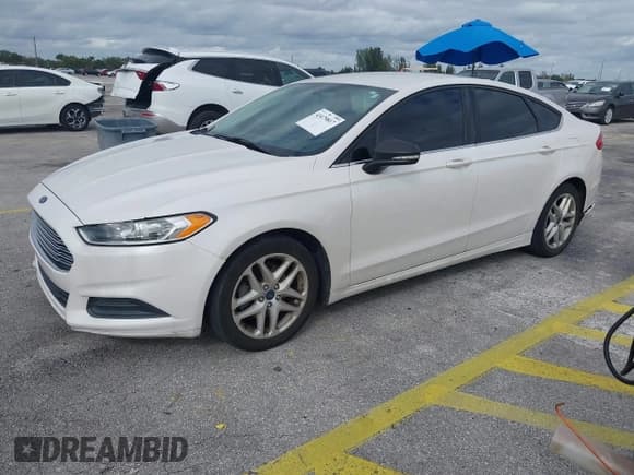 ✅ 2015 Ford Fusion SE • VIN: 1FA6P0HD9F5116439 • Lot: 43479817. Wystawiony na IAAI z przebiegiem 119 752 mil. Bezpłatny archiwum sprzedaży aukcyjnych z USA i szczegółowy raport historii pojazdu na DreamBid. Zdjęcie 2.