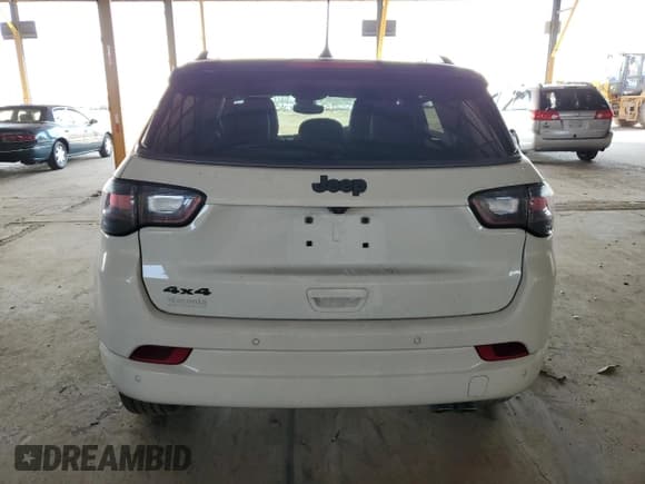 ✅ 2022 Jeep Compass High Altitude • VIN: 3C4NJDCB5NT159839 • Lot: 67436275. Wystawiony na Copart z przebiegiem 25 345 mil. Bezpłatny archiwum sprzedaży aukcyjnych z USA i szczegółowy raport historii pojazdu na DreamBid. Zdjęcie 6.