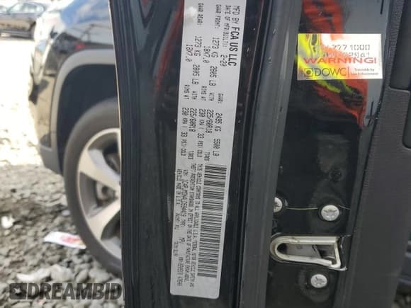 ✅ 2020 Jeep Cherokee Limited • VIN: 1C4PJMDN4LD594419 • Lot: 69024345. Wystawiony na Copart z przebiegiem 81 555 mil. Bezpłatny archiwum sprzedaży aukcyjnych z USA i szczegółowy raport historii pojazdu na DreamBid. Zdjęcie 12.