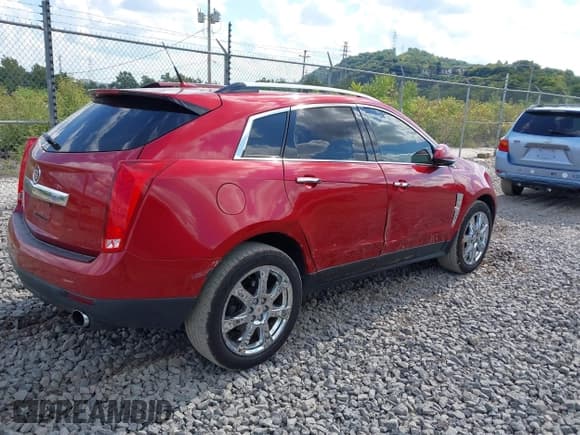 ✅ 2010 Cadillac SRX Premium Collection • VIN: 3GYFNFEY6AS543242 • Lot: 43126512. Wystawiony na IAAI z przebiegiem 190 886 mil. Bezpłatny archiwum sprzedaży aukcyjnych z USA i szczegółowy raport historii pojazdu na DreamBid. Zdjęcie 4.