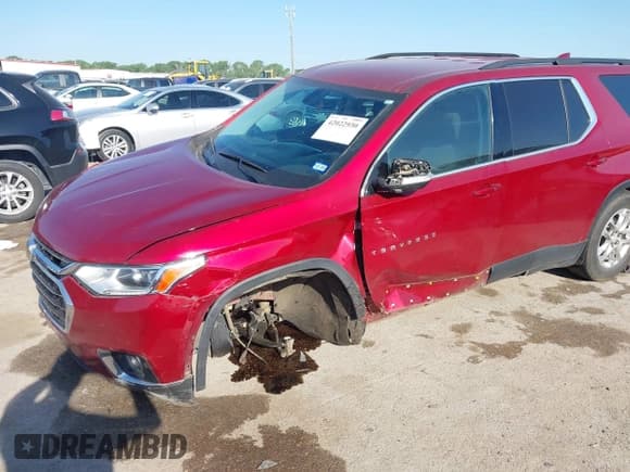 ✅ 2020 Chevrolet Traverse LT Cloth • VIN: 1GNERGKW9LJ309932 • Lot: 42022930. Listed on IAAI with 113,753 mi. Free auction sales archive from the USA and detailed vehicle history report at DreamBid. Image 6.