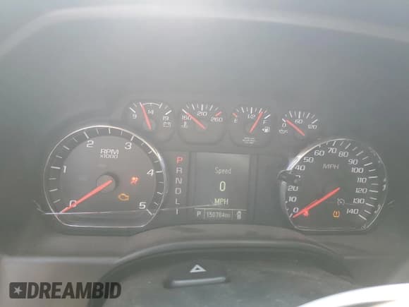 ✅ 2017 Chevrolet Silverado 2500HD Work Truck • VIN: 1GC1KUEY8HF118164 • Lot: 72285234. Wystawiony na Copart z przebiegiem 150 784 mil. Bezpłatny archiwum sprzedaży aukcyjnych z USA i szczegółowy raport historii pojazdu na DreamBid. Zdjęcie 9.