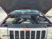 ✅ 2008 Jeep Commander Sport • VIN: 1J8HH48K58C142470 • Lot: 69384605. Wystawiony na Copart z przebiegiem 102 663 mil. Bezpłatny archiwum sprzedaży aukcyjnych z USA i szczegółowy raport historii pojazdu na DreamBid. Zdjęcie 11.