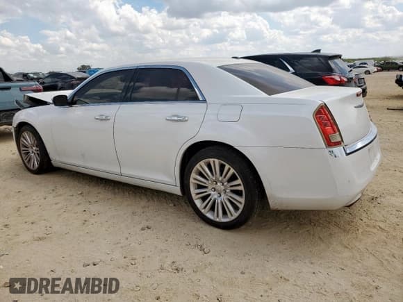 ✅ 2012 Chrysler 300 Limited • VIN: 2C3CCACG1CH278218 • Lot: 83932095. Listed on Copart with 188,948 mi. Free auction sales archive from the USA and detailed vehicle history report at DreamBid. Image 2.
