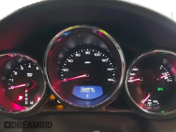 ✅ 2011 Cadillac CTS Performance • VIN: 1G6DL1ED2B0166164 • Lot: 41739011. Wystawiony na IAAI z przebiegiem 139 321 mil. Bezpłatny archiwum sprzedaży aukcyjnych z USA i szczegółowy raport historii pojazdu na DreamBid. Zdjęcie 7.