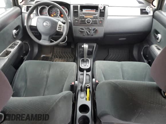 ✅ 2011 Nissan Versa S • VIN: 3N1BC1CP0BL392291 • Лот: 56467595. Опубликован ранее на Copart с пробегом 187 470 миль. Бесплатный доступ к архиву аукционных продаж из США и подробный отчёт об истории автомобиля на DreamBid. Изображение 8.