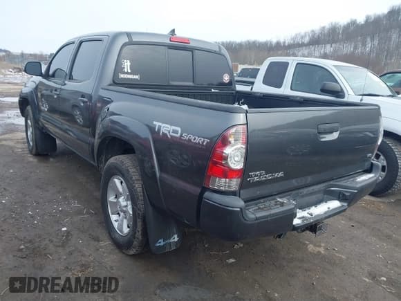 ✅ 2014 Toyota Tacoma • VIN: 3TMLU4EN1EM148353 • Lot: 41602756. Listed on IAAI with 89,563 mi. Free auction sales archive from the USA and detailed vehicle history report at DreamBid. Image 3.