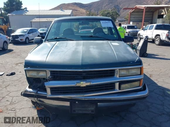 ✅ 1997 Chevrolet Silverado 1500 • VIN: 1GCEC14W3VZ100369 • Lot: 43208475. Wystawiony na IAAI z przebiegiem 101 950 mil. Bezpłatny archiwum sprzedaży aukcyjnych z USA i szczegółowy raport historii pojazdu na DreamBid. Zdjęcie 12.