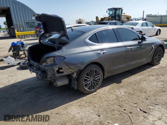 ✅ 2019 Genesis G70 Advanced • VIN: KMTG54LE5KU014990 • Lot: 61719545. Listed on Copart with 52,600 mi. Free auction sales archive from the USA and detailed vehicle history report at DreamBid. Image 3.