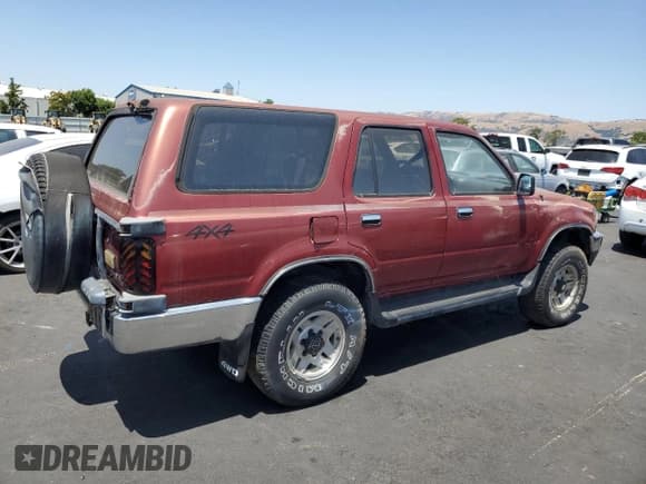 ✅ 1990 Toyota 4Runner • VIN: JT3VN39W1L0004082 • Lot: 62357375. Wystawiony na Copart z przebiegiem 202 156 mil. Bezpłatny archiwum sprzedaży aukcyjnych z USA i szczegółowy raport historii pojazdu na DreamBid. Zdjęcie 3.