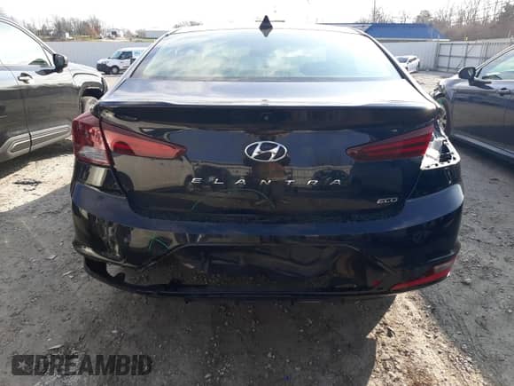 2020 Hyundai Elantra Eco с VIN 5NPD94LAXLH515601, выставлен на аукционе Copart как лот 86172644 с пробегом 60 754 миль миль и Списание • Salvage title. История ставок и продаж доступна на DreamBid. Изображение 6.