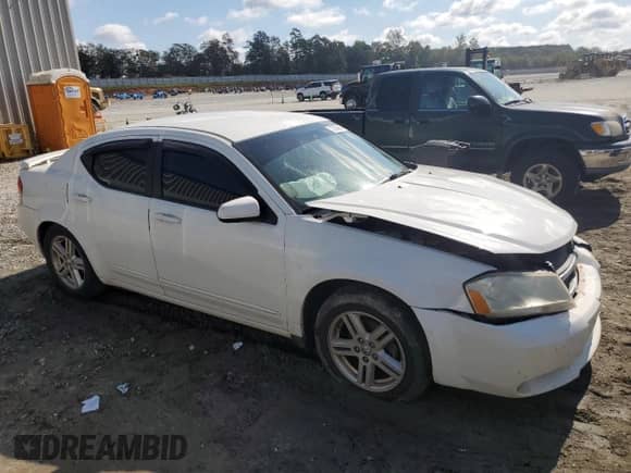 2010 Dodge Avenger R/T с VIN 1B3CC5FB9AN149281, выставлен на аукционе Copart как лот 72362664 с пробегом 148 535 миль миль и Списание • Salvage title. История ставок и продаж доступна на DreamBid. Изображение 4.