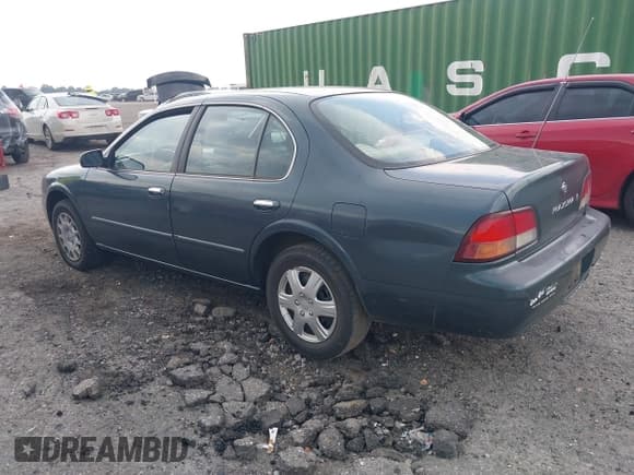 ✅ 1998 Nissan Maxima GXE • VIN: JN1CA21D6WT536436 • Lot: 42574352. Listed on IAAI with 388,533 mi. Free auction sales archive from the USA and detailed vehicle history report at DreamBid. Image 3.