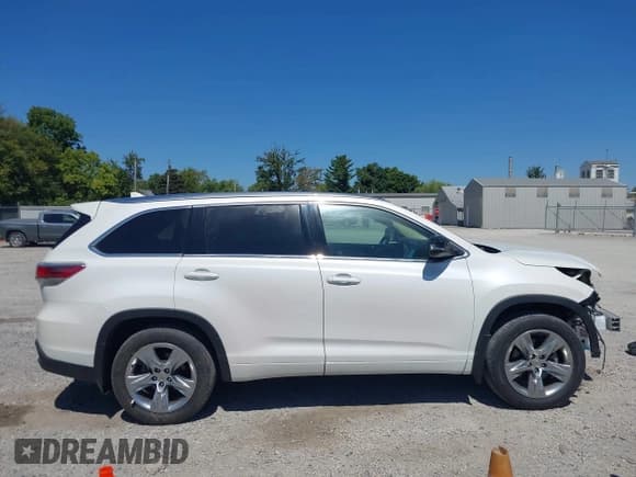 ✅ 2015 Toyota Highlander Limited • VIN: 5TDDKRFH8FS120969 • Lot: 43013279. Wystawiony na IAAI z przebiegiem 43 968 mil. Bezpłatny archiwum sprzedaży aukcyjnych z USA i szczegółowy raport historii pojazdu na DreamBid. Zdjęcie 14.