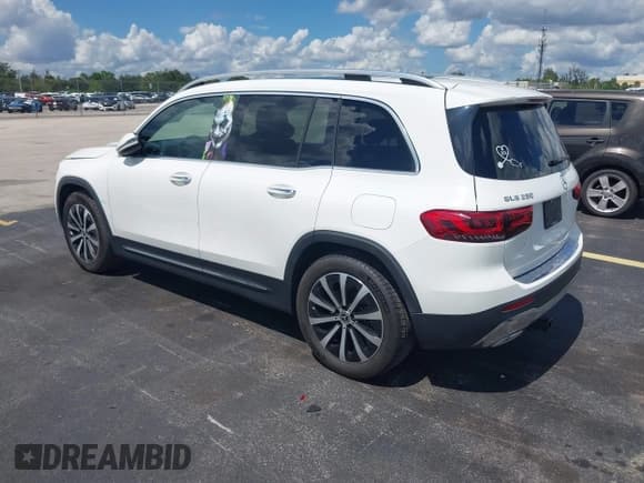 ✅ 2021 Mercedes-Benz GLB 250 • VIN: W1N4M4GB8MW127207 • Лот: 43313430. Опубликован ранее на IAAI с пробегом 71 670 миль. Бесплатный доступ к архиву аукционных продаж из США и подробный отчёт об истории автомобиля на DreamBid. Изображение 3.