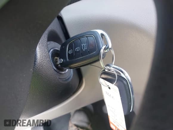 ✅ 2020 Hyundai Tucson SE • VIN: KM8J23A44LU084446 • Лот: 43525126. Опубликован ранее на IAAI с пробегом 65 053 миль. Бесплатный доступ к архиву аукционных продаж из США и подробный отчёт об истории автомобиля на DreamBid. Изображение 11.