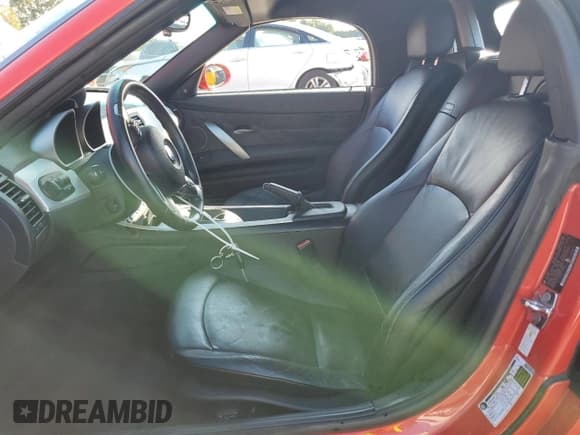 ✅ 2007 BMW Z4 3.0i • VIN: 4USBU33597LW60871 • Lot: 85126965. Wystawiony na Copart z przebiegiem 58 463 mil. Bezpłatny archiwum sprzedaży aukcyjnych z USA i szczegółowy raport historii pojazdu na DreamBid. Zdjęcie 7.