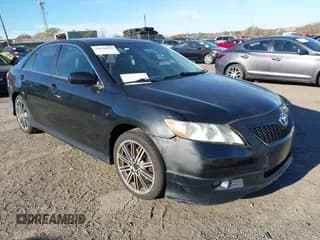 ✅ 2007 Toyota Camry LE • VIN: 4T1BK46K77U542956 • Лот: 43616559. Опубликован ранее на IAAI с пробегом 205 027 миль. Бесплатный доступ к архиву аукционных продаж из США и подробный отчёт об истории автомобиля на DreamBid. Изображение 1.