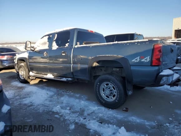 ✅ 2006 Chevrolet Silverado 2500HD LT1 • VIN: 1GCHK23D46F220156 • Lot: 44525555. Wystawiony na Copart z przebiegiem Nie podano. Bezpłatny archiwum sprzedaży aukcyjnych z USA i szczegółowy raport historii pojazdu na DreamBid. Zdjęcie 2.