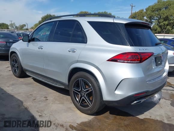 ✅ 2020 Mercedes-Benz GLE 350 • VIN: 4JGFB4JB6LA122271 • Lot: 43330202. Wystawiony na IAAI z przebiegiem 69 197 mil. Bezpłatny archiwum sprzedaży aukcyjnych z USA i szczegółowy raport historii pojazdu na DreamBid. Zdjęcie 3.