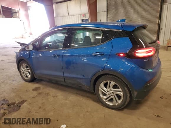 ✅ 2022 Chevrolet Bolt EV 1LT • VIN: 1G1FW6S07N4132299 • Lot: 48195915. Wystawiony na Copart z przebiegiem 48 590 mil. Bezpłatny archiwum sprzedaży aukcyjnych z USA i szczegółowy raport historii pojazdu na DreamBid. Zdjęcie 2.