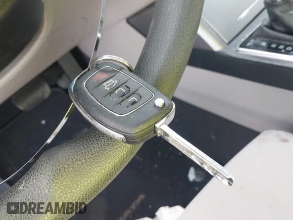 ✅ 2015 Hyundai Sonata SE • VIN: 5NPE24AF7FH201092 • Lot: 43335791. Wystawiony na IAAI z przebiegiem 121 724 mil. Bezpłatny archiwum sprzedaży aukcyjnych z USA i szczegółowy raport historii pojazdu na DreamBid. Zdjęcie 11.