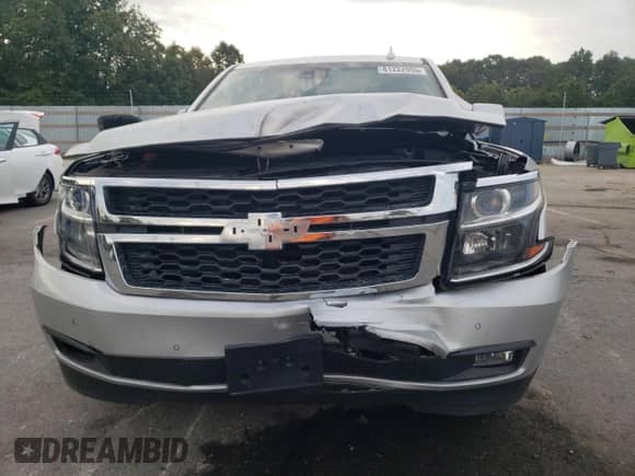 2017 Chevrolet Suburban LT с VIN 1GNSCHKC9HR253421, выставлен на аукционе Copart как лот 81222995 с пробегом 163 886 миль миль и Чистый • Clean title. История ставок и продаж доступна на DreamBid. Изображение 5.