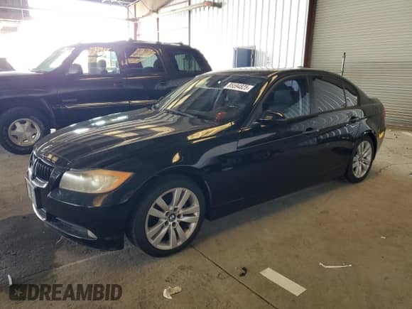 2006 BMW 3 Series 325i with VIN WBAVB13546K000803, listed as a Copart auction lot 85594825 with 118,593 mi miles and Clean title. Bid and sale history available at DreamBid. Image 1.