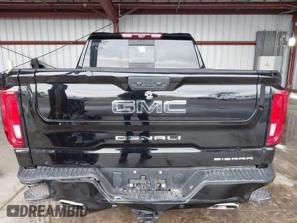 ✅ 2023 GMC Sierra 1500 Denali Ultimate • VIN: 1GTUUHEL2PZ182300 • Лот: 41498730. Опубликован ранее на IAAI с пробегом 24 389 миль. Бесплатный доступ к архиву аукционных продаж из США и подробный отчёт об истории автомобиля на DreamBid. Изображение 16.