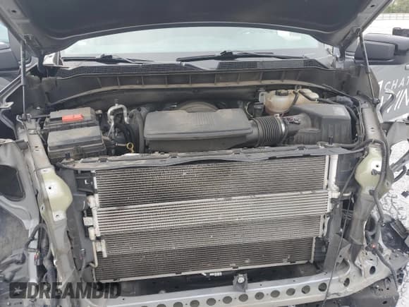 ✅ 2020 Chevrolet Silverado 1500 RST • VIN: 3GCUYEED6LG439691 • Lot: 73724624. Wystawiony na Copart z przebiegiem 95 850 mil. Bezpłatny archiwum sprzedaży aukcyjnych z USA i szczegółowy raport historii pojazdu na DreamBid. Zdjęcie 11.