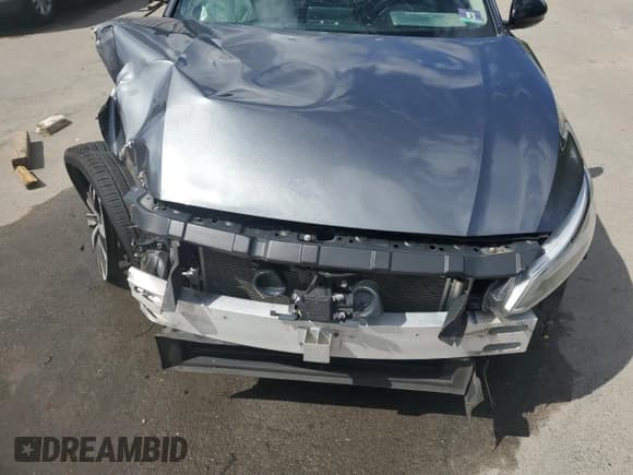 ✅ 2019 Nissan Altima SR • VIN: 1N4BL4CW0KN303444 • Lot: 70944655. Listed on Copart with 44,481 mi. Free auction sales archive from the USA and detailed vehicle history report at DreamBid. Image 11.