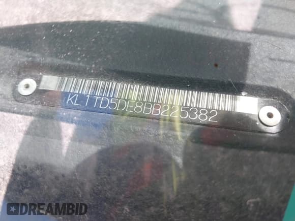 ✅ 2011 Chevrolet Aveo 1LT • VIN: KL1TD5DE8BB225382 • Lot: 41682957. Wystawiony na IAAI z przebiegiem 163 746 mil. Bezpłatny archiwum sprzedaży aukcyjnych z USA i szczegółowy raport historii pojazdu na DreamBid. Zdjęcie 9.